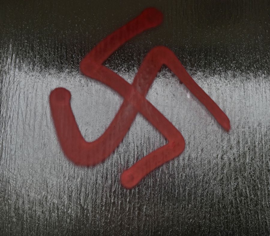 Bildungszentrum Uster Hakenkreuz Graffiti