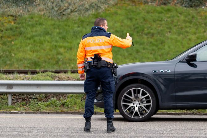 Symbolbild Verkehrskontrolle