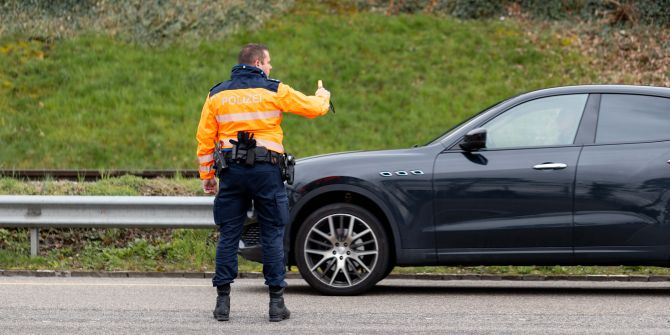 Symbolbild Verkehrskontrolle