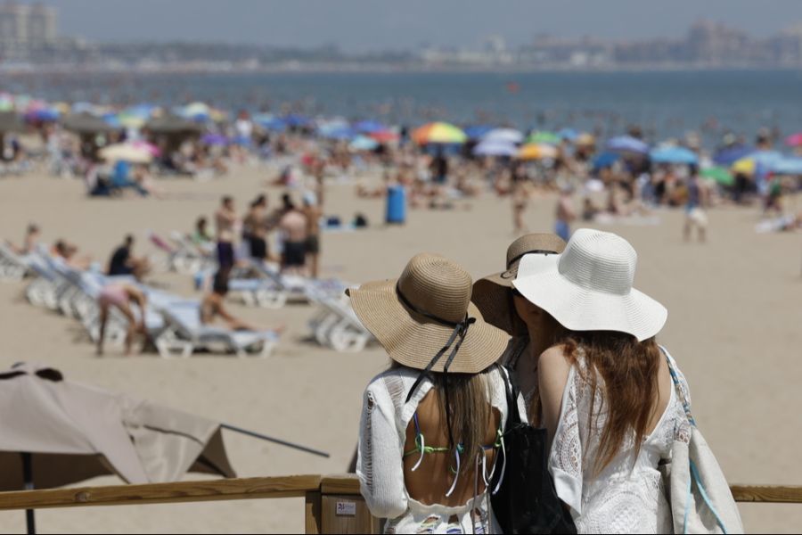 In den Sommerferien zieht es viele Schweizerinnen und Schweizer ins europäische Ausland.