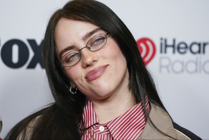 Ist Sängerin Billie Eilish vergeben? billie eilish