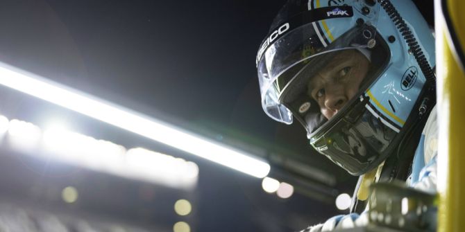 «F1»