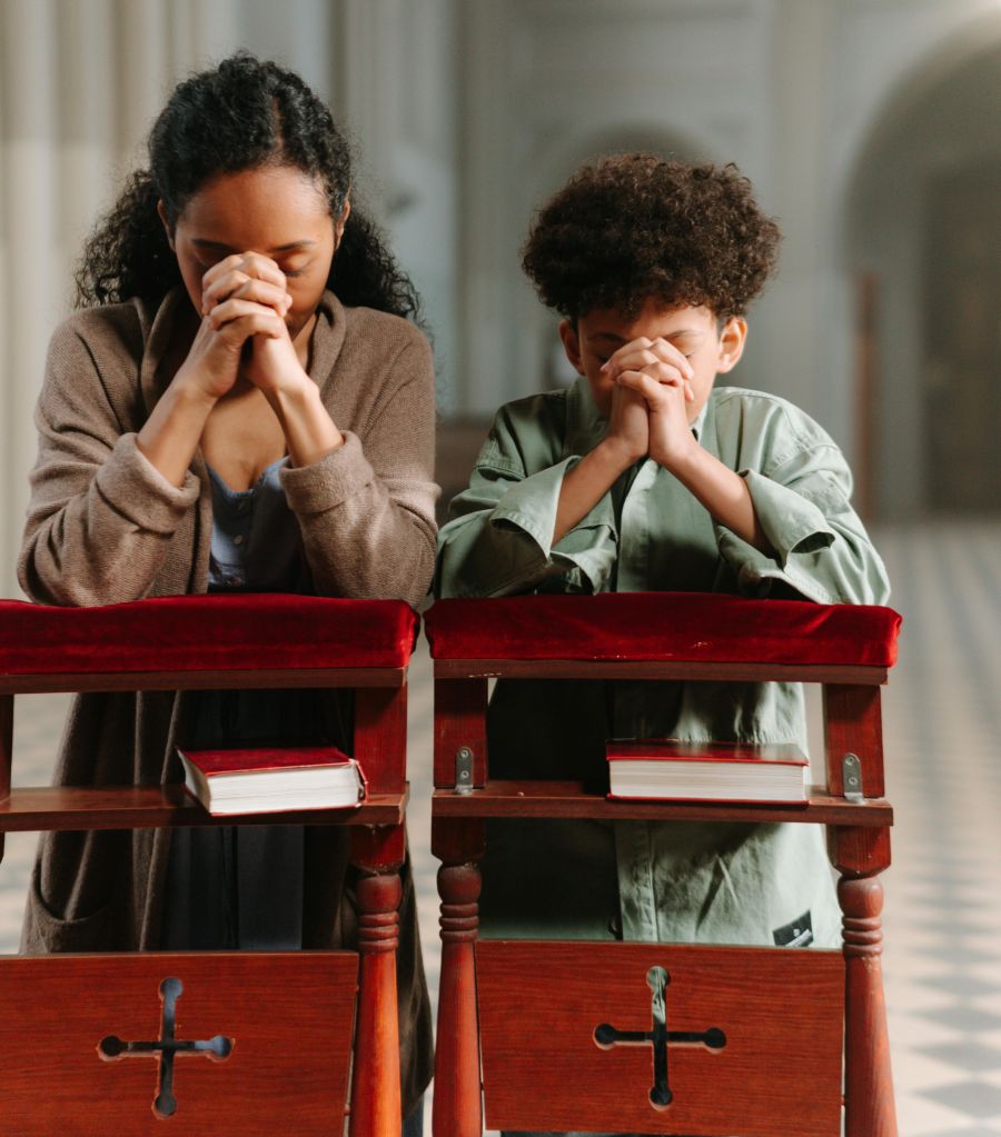 Dies ist eigentlich verboten, Kinder unter 15 Jahren schreiben die Eltern vor, welcher religiösen Gemeinschaft sie angehören. (Symbolbild)