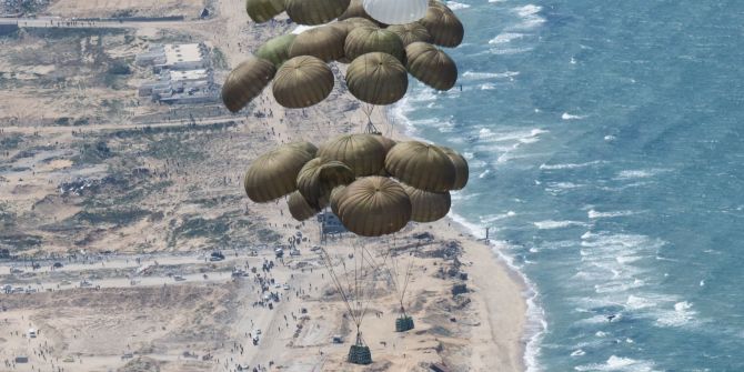 Hilfsflüge über Gaza
