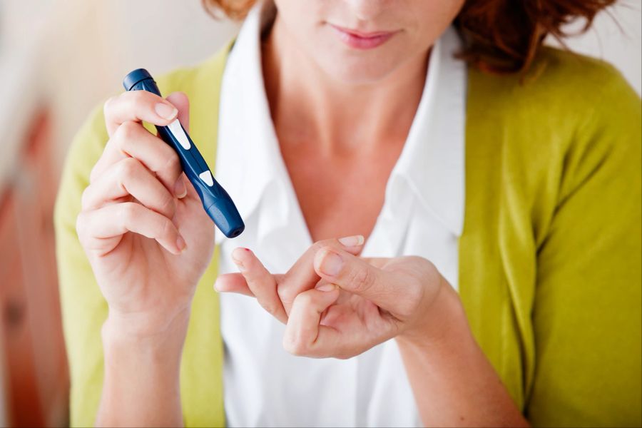 Ein ständig erhöhter oder stark schwankender Blutzuckerspiegel kann zu Diabetes führen.