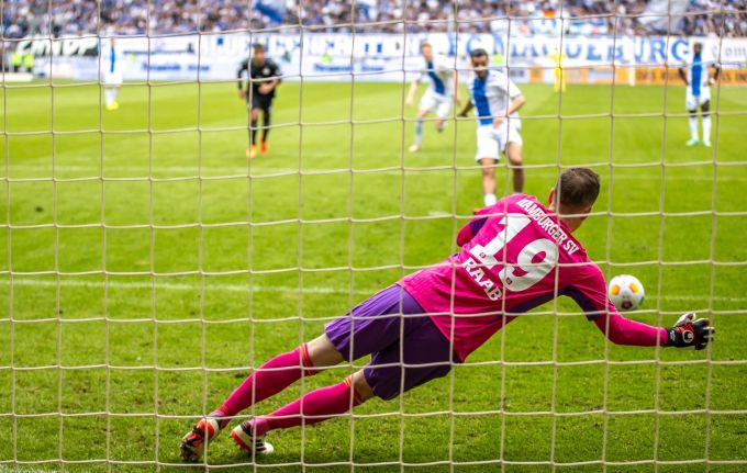 Magdeburgs Mohammed El Hankouri war gegen den HSV gleich zweimal per Elfmeter erfolgreich. Andreas Gora/dpa Magdeburg Hamburger SV