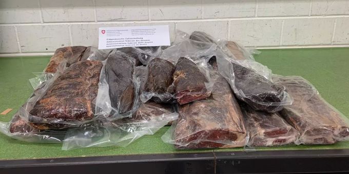 Das vom Zoll beschlagnahmte Fleisch. Fleisch
