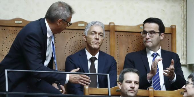 Der ehemalige Bundesanwalt Michael Lauber (Mitte) sitzt im Nationalrat. Michael Lauber bundesanwalt