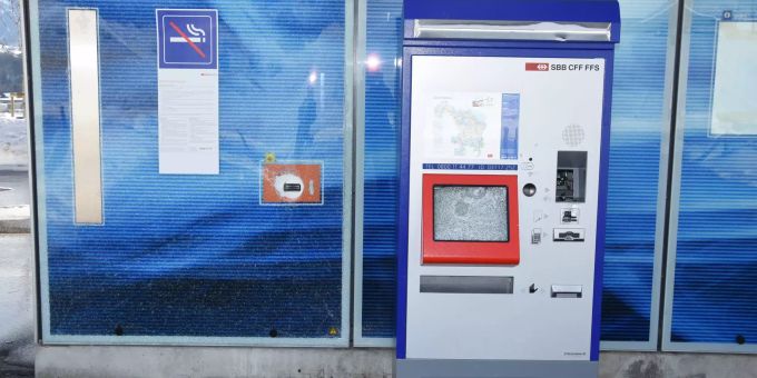 Sachbeschädigung an Billett-Automat.