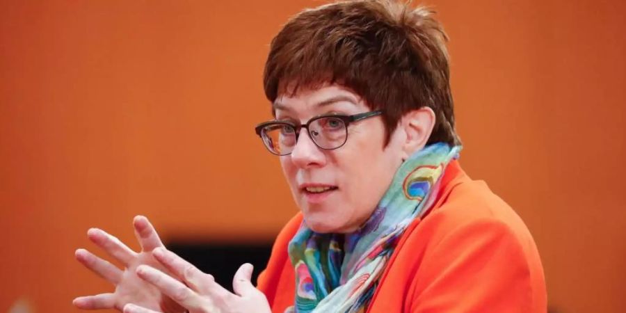 Verteidigungsministerin Kramp-Karrenbauer stellt das KSK auf den Prüfstand. Foto: Fabrizio Bensch/Reuters Pool/dpa