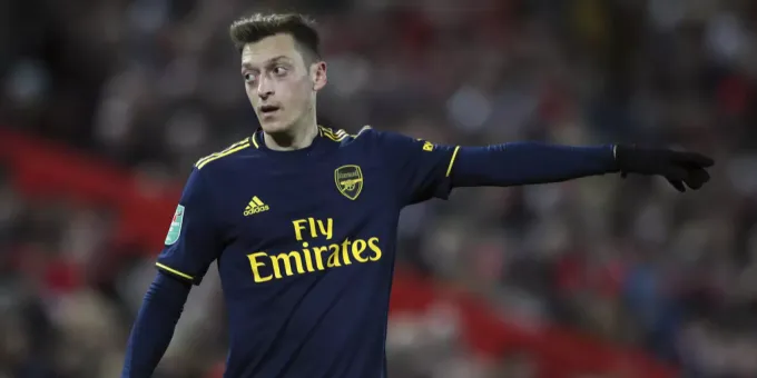 Wechsel Von Mesut Ozil In Die Turkei Zu Fenerbahce Wohl Geplatzt