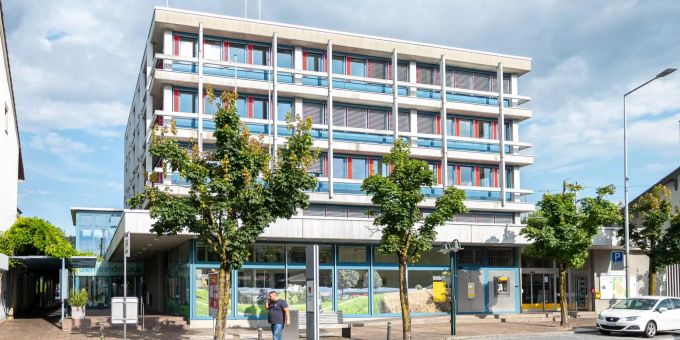 Das Gemeindehaus in Oberentfelden. Das Gemeindehaus in Oberentfelden.