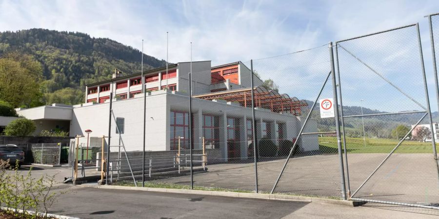 Die Schule Gutenbrunnen in Schübelbach (SZ).