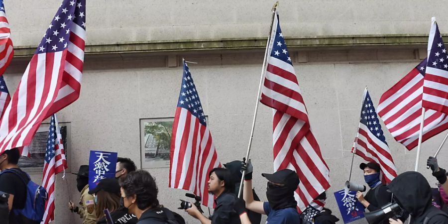 Wer die starke Hand Pekings in Hongkong zu spüren bekommt oder von den Festland-Kommunisten in Hongkong bedroht werde, soll Asyl in den USA beantragen können - etwa im US-Konsulat in Hongkong. (Archivbild)