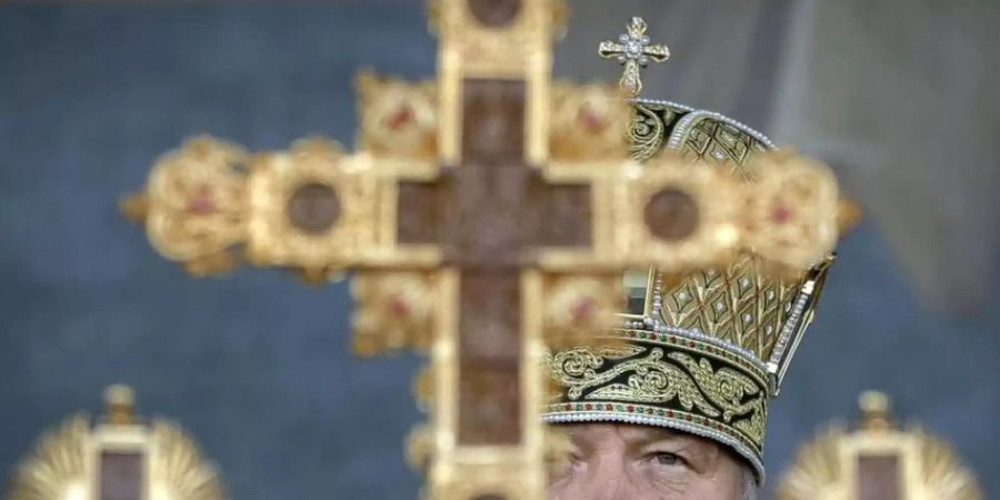 Im Beisein der russischen Militärführung hat der orthodoxe Patriarch Kirill zum 75. Jahrestag des Sieges über den Hitlerfaschismus die neue Hauptkirche der Streitkräfte eingeweiht. (Archivbild)