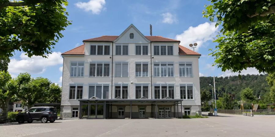 Schulhaus in Würenlos.