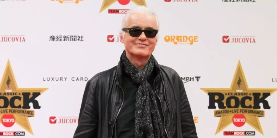 Jimmy Page veredelte den Stones-Song «Scarlet» mit seiner Gitarre. Foto: Christopher Jue/EPA/dpa