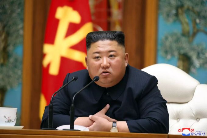 Kim Jong Un bei einem Treffen des Politbüros am 11. April. Seitdem gibt es keine neuen Bilder des Staatsoberhaupts. Kim Jong Un tot
