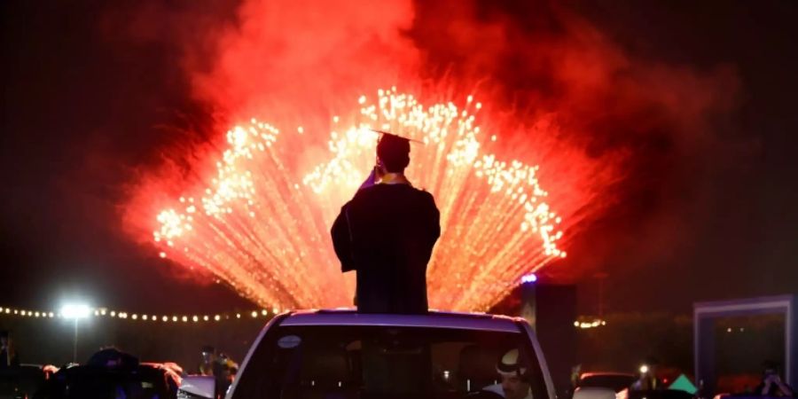 Feuerwerk bei der Abschlussfeier