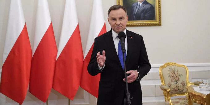 Andrzej Duda, amtierender Präsident von Polen, spricht im Präsidentenpalast. Ukraine Krieg
