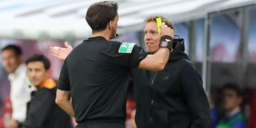 Vergisst öfters mal seine Regenjacke und sieht Gelb: Leipzig-Coach Julian Nagelsmann. Foto: Jan Woitas/dpa-Zentralbild/dpa