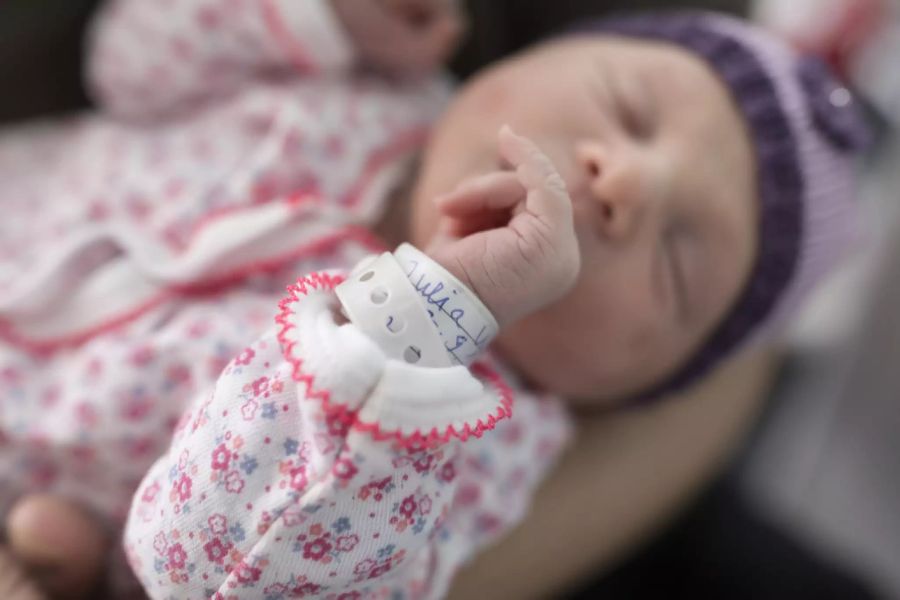 Coronavirus Baby Spital