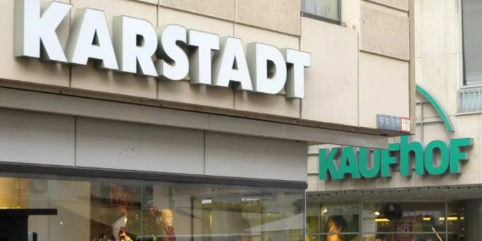 Filialen von Karstadt und Kaufhof in Trier 2011 Filialen von Karstadt und Kaufhof in Trier 2011