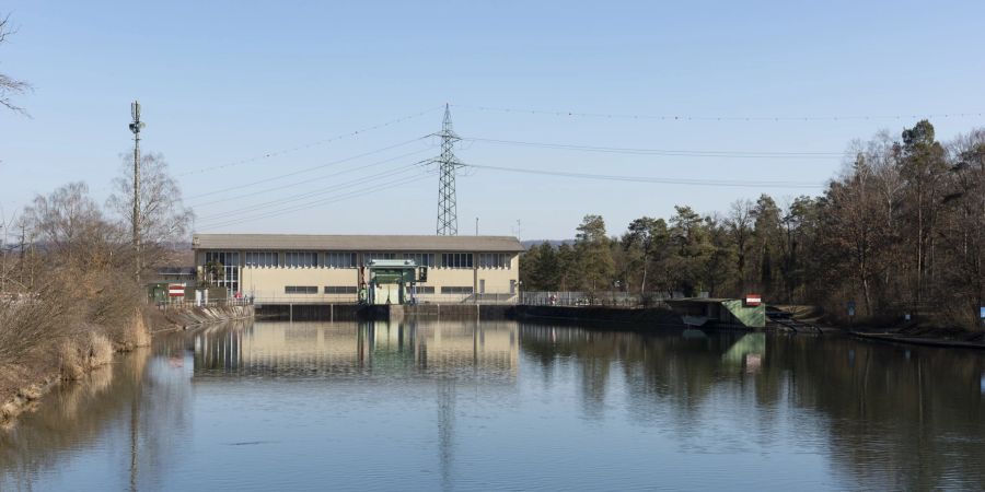 Das Kraftwerk Wildegg-Brugg in Villnachern. Die Anlage ist das leistungsfähigste Kraftwerk an der Aare.
