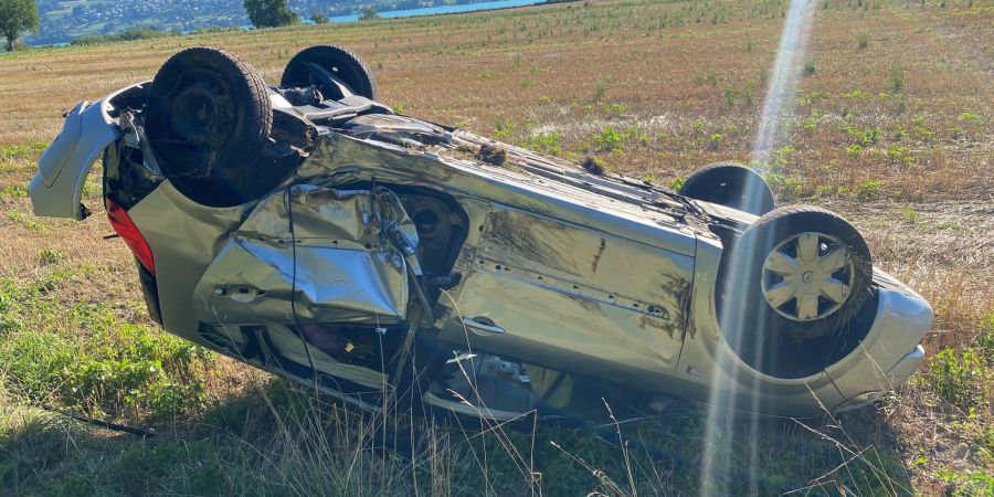 Meisterschwanden: Auto überschlug sich nach Kollision