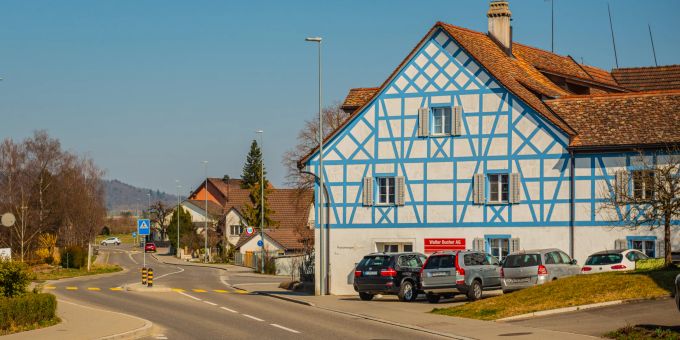 Die Diessenhoferstrasse in Basadingen-Schlattingen. Die Diessenhoferstrasse in Basadingen-Schlattingen.