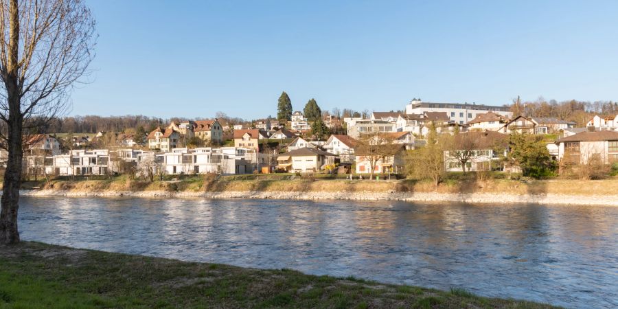 Bevorzugte Wohnlage an der Reuss in Mellingen.