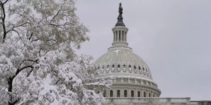 Das Kapitol in Washington nach dem Schneesturm