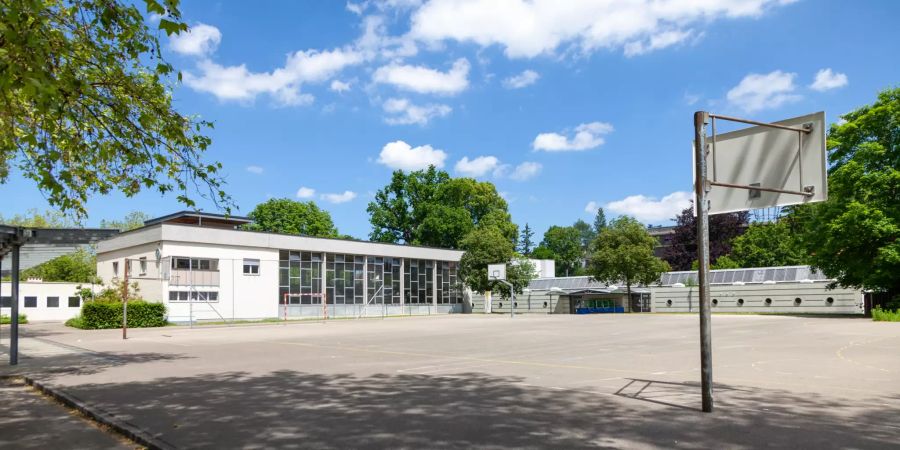 Der Sportplatz alter Emmersberg in Schaffhausen.