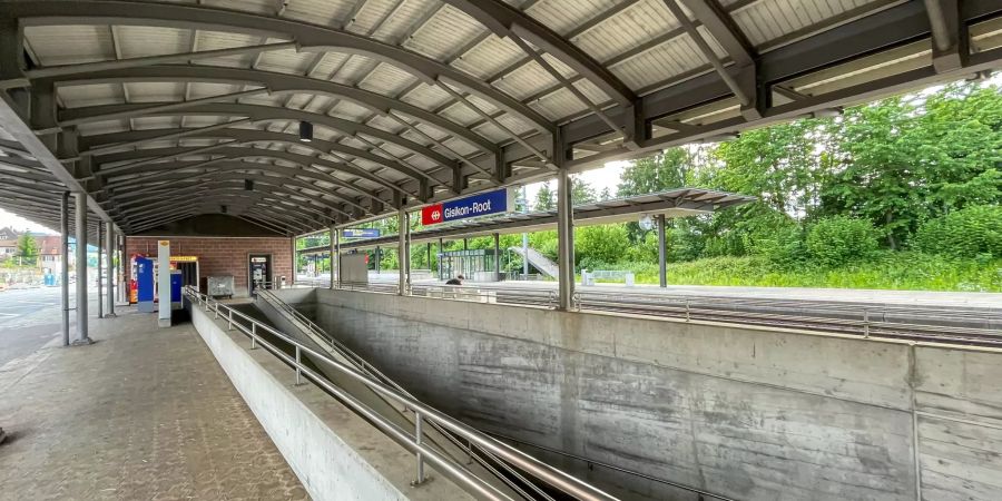 Der Bahnhof Gisikon-Root.