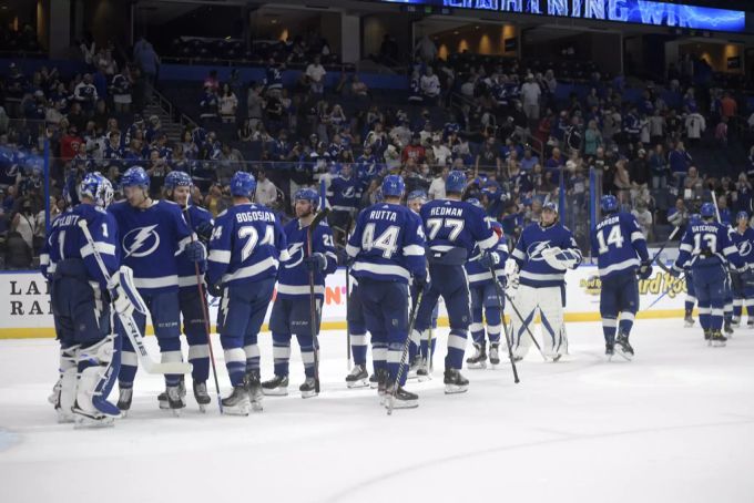 Tampa Bay Lightning ist auf der Jagd nach dem dritten Titel in Folge. Tampa Bay Lightning