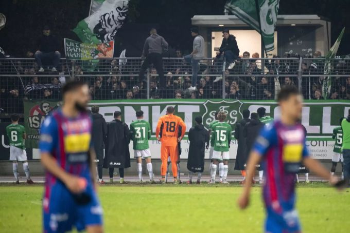 Der Sinn der Fanszene sei die Unterstützung ihrer Mannschaft, dem FC St.Gallen 1879.(Symbolbild) FC. St.Gallen