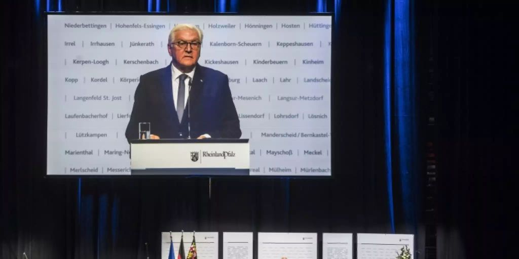 Steinmeier Reist Am Sonntag Ins Ahrtal