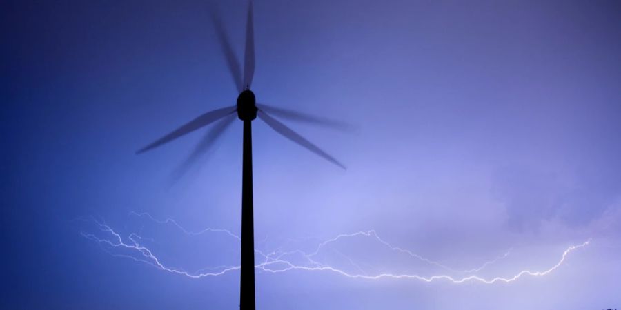 Es gibt auch positive Entwicklungen: Der weltweite Anteil der Stromerzeugung aus Solar- und Windenergie hat sich seit 2015 mehr als verdreifacht. (Symbolbild)