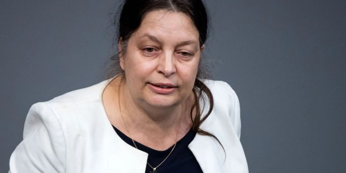Steht unter Rechtsterror-Verdacht und legt dennoch an Stimmen zu: AfD-Politikerin Birgit Malsack-Winkemann. Steht unter Rechtsterror-Verdacht und legt dennoch an Stimmen zu: AfD-Politikerin Birgit Malsack-Winkemann.