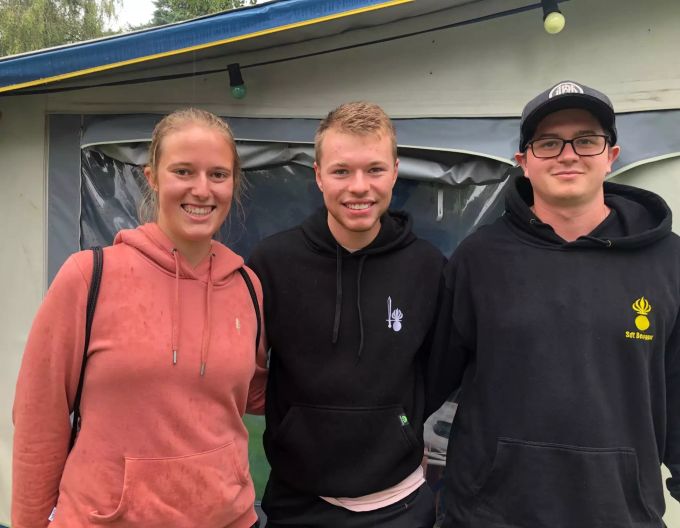 Fabienne Vorburger, Marco Nebiker und Yannik Beugger kennen sich seit Kindesbeinen vom Campingplatz.