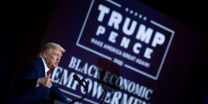 Trump bei seinem Auftritt vor schwarzen Anhängern Trump bei seinem Auftritt vor schwarzen Anhängern