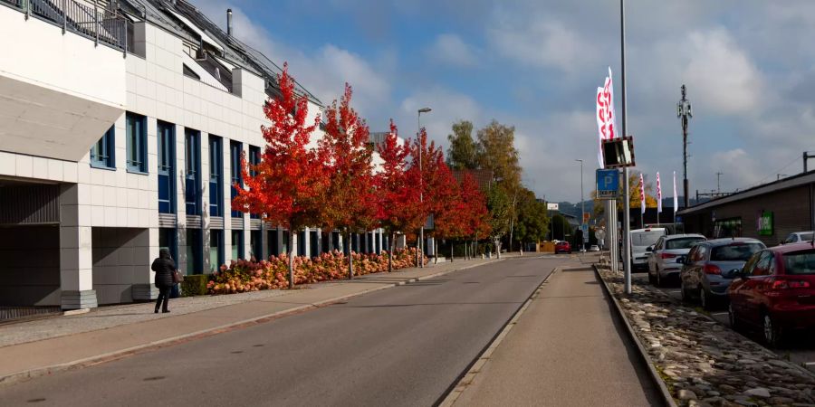 Herbststimmung am Bahnhof Kloten.