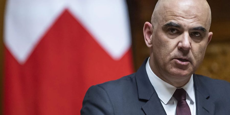 Bundespräsident und Gesundheitsminister Alain Berset erwartet in diesem Jahr einen weiteren Anstieg der Krankenkassenprämien. (Archivbild)