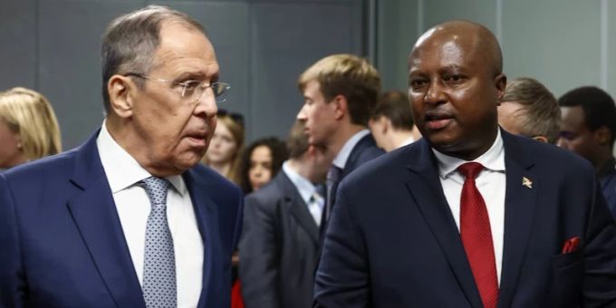Sergei Lawrow bekommt keinen Support von Burundi-Aussenminister Albert Shingiro. Sergei Lawrow