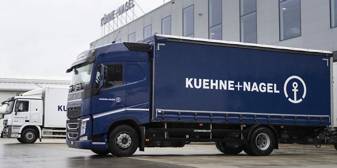 Bei Kühne+Nagel sinken die Gewinnzahlen im zweiten Quartal 2024. (Archivbild) Kühne+Nagel