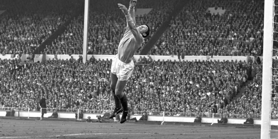 Der englische Torwart Gordon Banks beim WM-Final 1966.