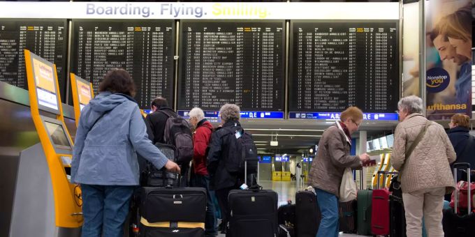 Der Warnstreik am Frankfurter Flughafen wird zu Ausfällen kommen. Flughafen Frankfurt am Main.