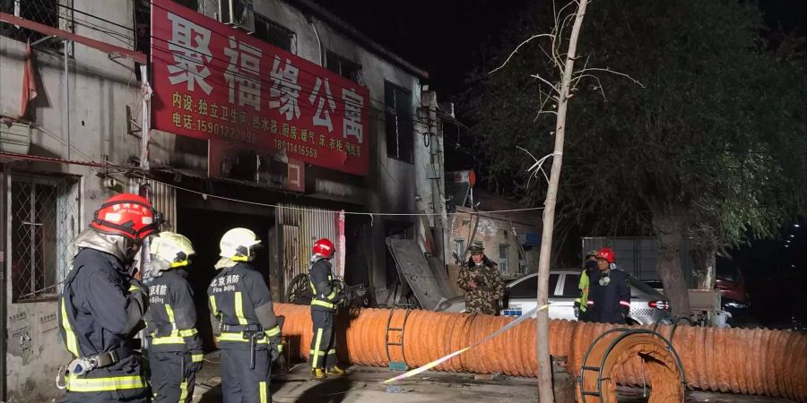 Bei einem Brand eines Wohnhauses in Peking starben 19 Menschen.