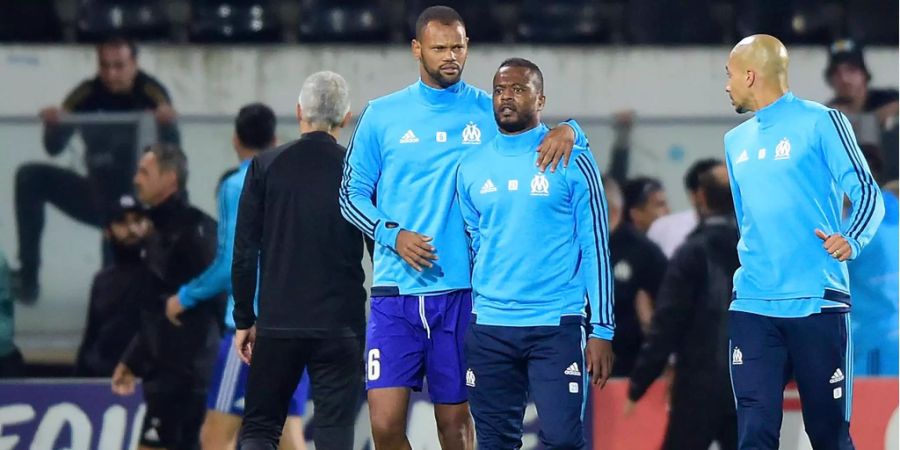 Keine Zukunft mehr bei Marseille: Patrice Evra (Mitte).