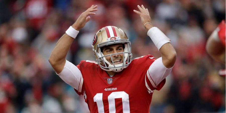 «Es ist als hätten wir Tom Brady», sagt San-Francisco-Spieler Joe Staley über seinen Quarterback Jimmy Garoppolo. Spätestens beim 44:33-Sieg der 49ers gegen die Jacksonville Jaguars wird klar: Dank «Jimmy G» ist mit San Francisco ab nächster Saison wieder ernsthaft zu rechnen. Dank dem Erfolg gegen die Jaguars sichert er zudem seinem Ex-Team, den Patriots, und den Steelers ein Freilos in der ersten Playoff-Runde.